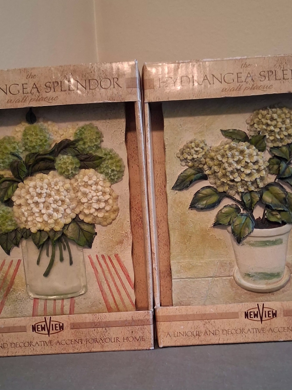 Hydrangea Splendor Wall Plaque - Cream and Green